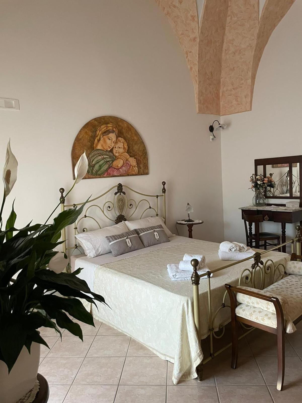 Donna Concetta Casa Vacanze Felline Bilik gambar